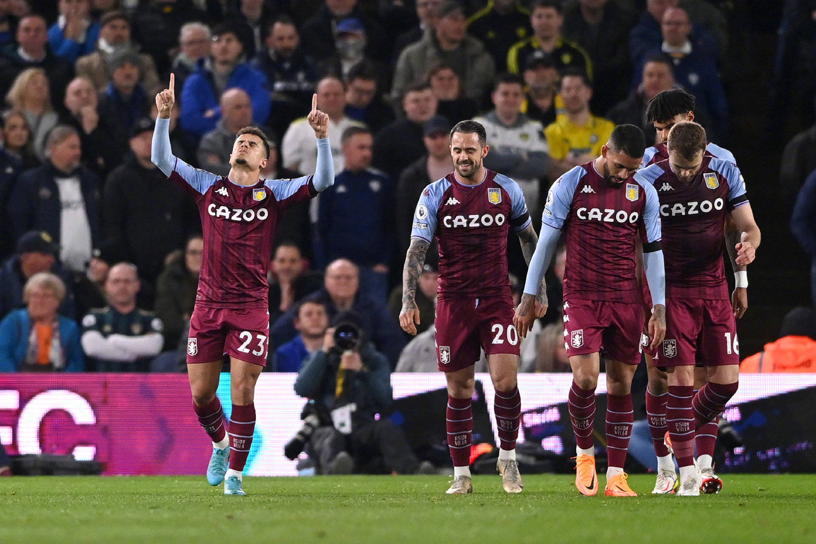 场增添了亮 场增添了亮